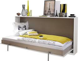 Rien de tel que le bois massif pour donner un air chaleureux à votre chambre à coucher. Lit Rabattable Ikea