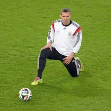 Lukas podolski ist nicht nur ein super fußballer, sondern auch ein toller vater.foto: Galatasaray An Podolski Interessiert Fussball