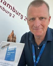 Heute war ich in dem Tonstudio „Wellenrauschen“ von Oliver Kramer in  Rostock für die Aufnahme von 2 Podcast Folgen des ASB M-V! Hier wird sehr  professionell der neue Podcast des ASB :