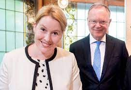 Bundesfamilienministerin franziska giffey (spd) scheint nicht zur ruhe zu kommen. Spd Liebaugelt Mit Doppelspitze Entscheidung Uber Fuhrungsduo Web De