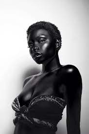 Portrait Beauty Lifestyle For More Inspiration Follow On Ig Richpointofview Or Click On Photo To Visit We Skin Model Dark Skin Models Dark Skin Beauty