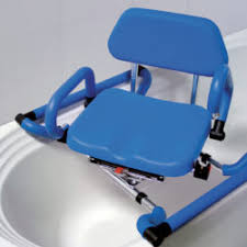 La sedia da bagno per disabili consentono di svolgere le quotidiane operazioni di pulizia e lavaggio in tutta comodità e sicurezza, anche per chi soffre di disabilità motorie o non è indipendente nella deambulazione, ad esempio gli anziani o i pazienti in riabilitazione.holity propone diversi modelli di sedie da bagno in grado di agevolare l'ingresso e l'uscita dal box doccia e dalla. Ausili E Accessori Bagno Per Disabili E Anziani Sollevati