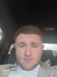 How Does the Lemon8 App Work? A Simple Guide