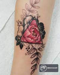 Với hình hoa hồng, bạn có thể xăm ở nhiều vị trí khác nhau trên cơ thể, tùy vào từng phong cách của mỗi người. 30 Máº«u Hinh XÄƒm Hoa Máº«u Ä'Æ¡n Ä'áº¹p Báº¡n Nen XÄƒm Ngay Peony Tattoo Designs Phá»¥ Ná»¯ XÄƒm Hinh Hinh XÄƒm Váº½ Len CÆ¡ Thá»ƒ