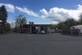You'll learn about the pros and cons of each kind of car wash, as well as how best to find a car wash near me. Car Wash Covidiots Plague Vancouver Island Business Vancouver Island Free Daily