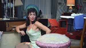 Hannelore elsner wurde im laufe ihrer künstlerischen laufbahn mehrfach ausgezeichnet. Filmtipp Des Tages Hommage An Die Junge Hannelore Elsner Kultur Sz De