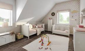 Kinderzimmer Babyzimmer Fur Madchen Mit Dachschrage Wandtapete Herzen Einrichten Ideen Inneneinrichtung Einf Kinder Zimmer Town Country Haus Kinderzimmer