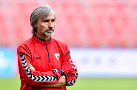 Trener ryszard kulesza chce go zostawić w kraju, ale za kolegą wstawiają się władysław żmuda, stanisław terlecki i zbigniew boniek. Ryszard Komornicki Nawet Nie Dokonczy Sezonu Jako Trener Gks U Tychy Weszlo Com