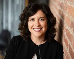 Hallie Simon's Instagram, Twitter & Facebook