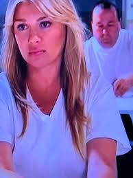 This is just plan insanity ffs . It's all she's wanted for years now ,  really ! get this poor child away from this lunatic.  https://fb.watch/xSqLAz4MjB/