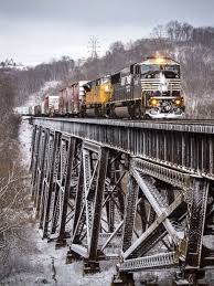 Pin By John E On Model Railroad Real Trains Train Rides Train Travel Train Pictures