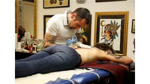 She also holds the national records for the 60 m, 200 m and 4 x 100 m. Tattoos Mein Rucken Wird Nie Mehr So Aussehen Wie Vorher
