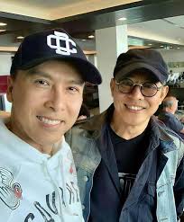 Jet Li (Wong Fei-Hung) and Rosamund Kwan (13th Aunt) in Once Upon a Time in  China 3 or Wenzhuo Zhao (Wong Fei-Hung) and Jean Wang (14th Aunt) in Once  Upon a Time