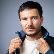 Where to find a private room for rent near the train station in Vancouver  for 700-800 CAD?