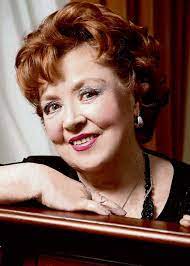 Facebook gives people the power to share and makes the world more open and connected. Umerla Svetlana Karpinskaya Foto