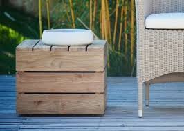 De la marque atmosphera, nos tables d'appoint sont pratiques et ultra pratique, la table d'appoint offre une multitude de possibilité d'utilisation. Table D Appoint En Teck Pour Terrasses Et Jardins Chez Ksl Living Table D Appoint Table Exterieur Bois Table D Appoint Palette