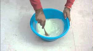 Acquista una bacchetta per fare le bolle o creala con uno scovolino per pipa, una cannuccia o una schiumarola. Come Preparare Le Bolle Di Sapone Youtube