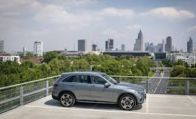 View Photos Of The 2020 Mercedes Benz Glc300 Mercedes Benz Benz Mercedes