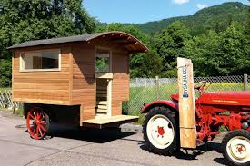Sauna Zum Mitnehmen Mit Dem Mobilen Saunaanhanger Von Koerner Finnische Sauna Sauna Zum Mitnehmen