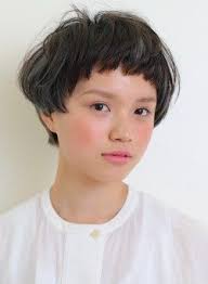 ショート マッシュ 黒 アッシュ ワカメちゃん 前髪 ショートバング ヘアカット