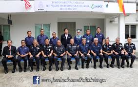 Pengangkutan awam di kuala lumpur ke ibu pejabat polis bukit aman. Ibu Pejabat Polis Kontinjen Selangor