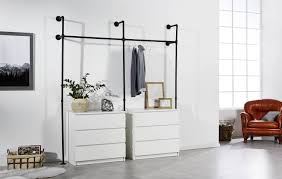 Diy Kleiderstange Aus Rohren Selber Bauen Industrial Style Pamo Design Diy Kleiderstange Begehbarer Kleiderschrank Selber Bauen Kleiderschrank Selber Bauen