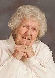 Helen Lail's Instagram, Twitter & Facebook