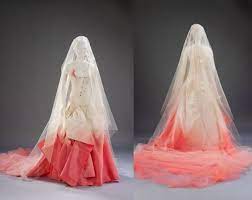 John Galliano For Dior For Gwen Stefani 2002 Gwen Stefani Wedding Gwen Stefani Wedding Dress Alternative Wedding Dresses