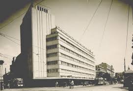 Together with bulevardul bălcescu, magheru connects piața romană and piața universității squares and was in the 1930s and 1940s bucharest's most modern. BucureÈ™ti Blocul Aro De Pe Bulevardul Magheru Imago Romaniae