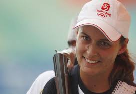 Christine Brinker holt Bronze im Skeedschießen