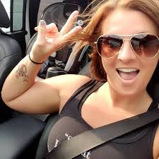 Tina Marchese's Instagram, Twitter & Facebook