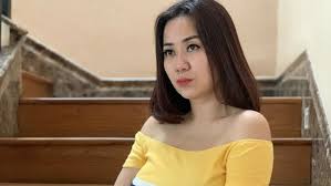 Check spelling or type a new query. Tante Ernie Pemersatu Bangsa Siapa Dia