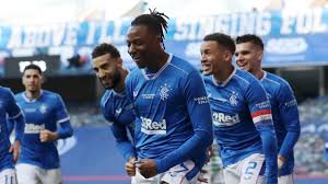 Jamie carragher believes steven gerrard has 'fallen in love' with rangers and is in it for the long haul at the soon to be crowned spl champions. Rangers 1 0 Celtic Steven Gerrard S Side Go 19 Points Clear Thanks To Callum Mcgregor Own Goal Eurosport