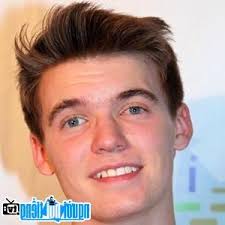 Nam diễn viên truyền hình Grayson Hunter Goss