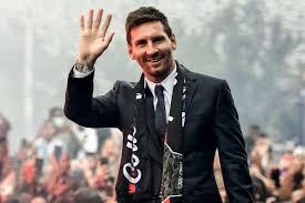 ¿se parece o no al que hizo cantona en 1996? Clopncd7smmvdm