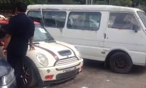 Kerajinan ini memang berbentuk bingkai, tetapi isinya tidak sekedar foto atau lukisan. Jpj Lelong Mini Cooper Rm4 500 Proton Saga Rm450 Ogos Ini