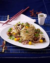 Unser Beliebtes Rezept Fur Soba Nudeln Mit Aubergine Und Mango Und Mehr Als 55 000 Weitere Kostenlose Rezepte Auf Lecker Soba Nudeln Mango Rezepte Essen Kochen