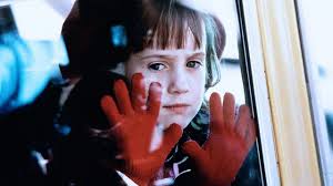Mit ihren großen grünen augen bezauberte sie bereits im alter von sieben jahren kinofans weltweit. Das Wunder Von Manhattan Film 1994 Moviebreak De