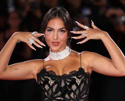 Public Buzz : Cristiano Ronaldo à lorigine dun film porno ! - Public