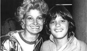 Luis Miguel: una tía lo acusa de no haber buscado jamás a su madre  desaparecida