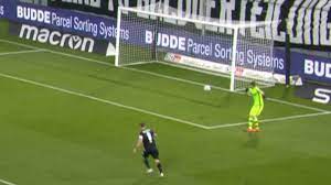 Diese wurde im zweiten durchgang dank der beiden treffer von volland und havertz weiter befahren und führt mit vollgas nach turin, wo es am kommenden. Spielbericht Bielefeld Leverkusen 21 11 2020