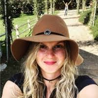 Blair Richards's Instagram, Twitter & Facebook