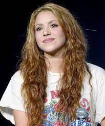 Shakira music shakira hair shakira with black hair black hair 90s shakira young carla rodriguez shakira mebarak famous women dark hair. Shakira Beauty Secrets Hair Makeup