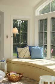 43 Ideen Fur Behagliche Sitzecke Auf Der Fensterbank Sitzecke Fenster Sitzkissen Erker Sitz