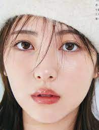浜辺美波 : 顔アップ特集 [綺麗な女優・アイドル・モデル、芸能人の顔アップ画像研究所（顔面アップ同好会～顔好きによる顔好きのための好きサイト）]