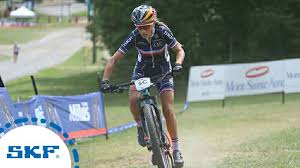 Sacré championne du monde de la discipline la semaine dernière, la française s'est offert un fabuleux doublé en décrochant son premier titre européen samedi à monteceneri. Mtb World Pauline Ferrand Prevot Wins The Rainbow