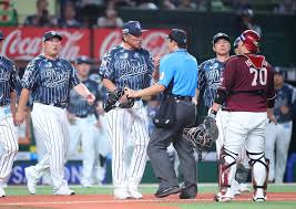 西武－楽天で乱闘騒ぎ 球場騒然 西武・渡辺監督代行激高、両軍ベンチから飛び出し一触即発 - スポニチ Sponichi Annex 野球