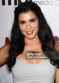 78 Tara Crespo Stock Photos, High-Res Pictures, and Images