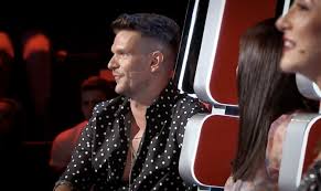 Smiley solicită 12.000 de euro pentru un spectacol care să ridice publicul în picioare. Vocea Romaniei 2018 Dora Gaitanovici L A Determinat Pe Smiley SÄƒ L Blocheze Pe ChirilÄƒ Dcnews