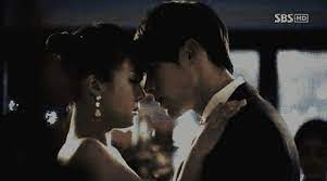 Pin By Valeria Badova On Dlya Ff Best Kisses Hyun Bin Scene Gif